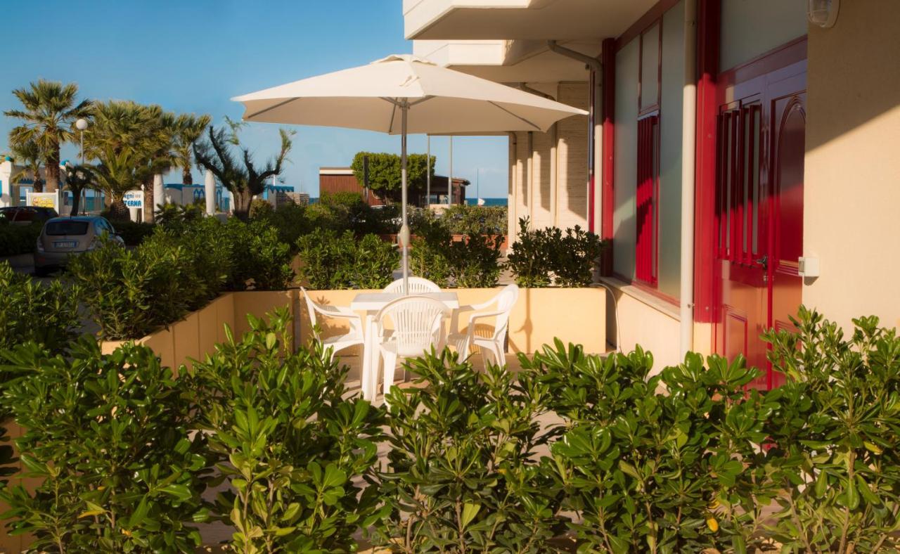I Suoni Del Mare Lejlighed Porto San Giorgio Eksteriør billede